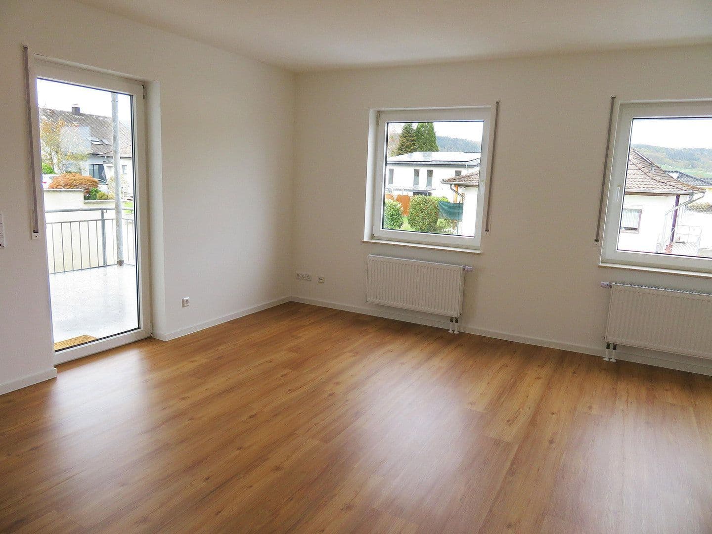 Pronájem bytu 4+1 104 m², Hetzerath, Porýní-Falc Pronájem bytu 4+1 104 m², Hetzerath, Porýní-Falc