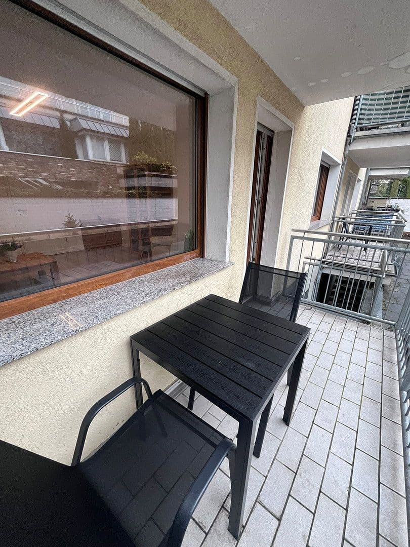 Pronájem bytu 2+1 62 m², Düsseldorfer Straße 37, Köln, Severní Porýní-Vestfálsko Pronájem bytu 2+1 62 m², Düsseldorfer Straße 37, Köln, Severní Porýní-Vestfálsko