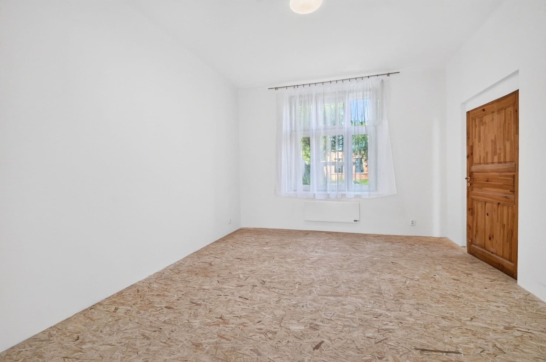 Prodej domu 500 m², pozemek 1.112 m², Revoluční, Zlonice, Středočeský kraj Prodej domu 500 m², pozemek 1.112 m², Revoluční, Zlonice, Středočeský kraj