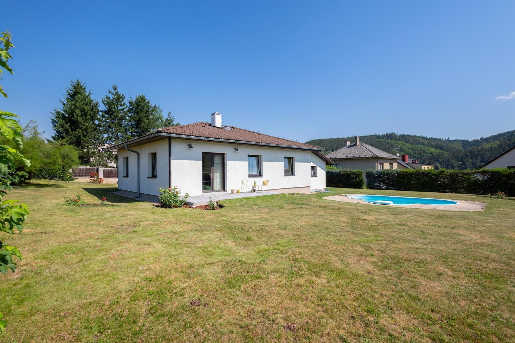 Prodej domu 130 m², pozemek 1.819 m², Kácov, Středočeský kraj Prodej domu 130 m², pozemek 1.819 m², Kácov, Středočeský kraj