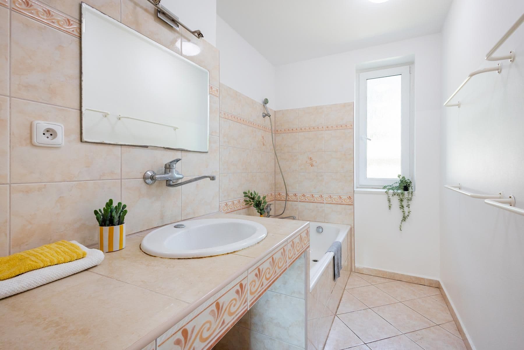 Prodej domu 130 m², pozemek 1.819 m², Kácov, Středočeský kraj Prodej domu 130 m², pozemek 1.819 m², Kácov, Středočeský kraj
