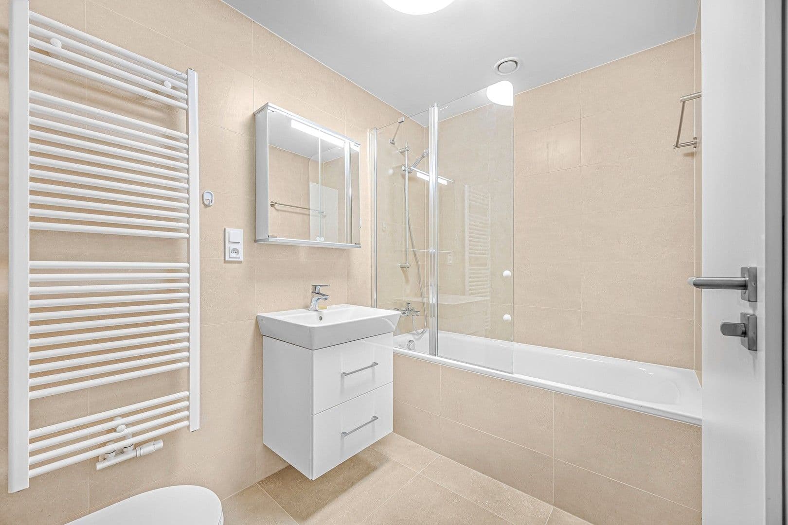 Pronájem bytu 2+kk 59 m², Josefa Truhláře, Brandýs nad Labem-Stará Boleslav, Středočeský kraj Pronájem bytu 2+kk 59 m², Josefa Truhláře, Brandýs nad Labem-Stará Boleslav, Středočeský kraj