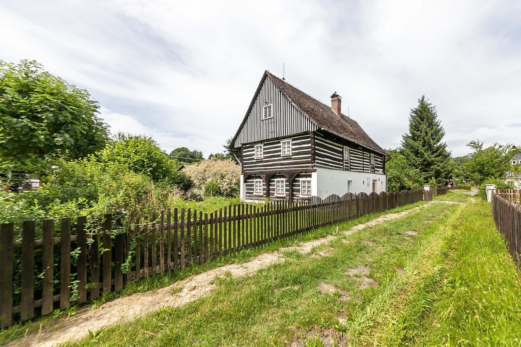 Prodej chaty, chalupy 139 m², pozemek 915 m², Velenice, Liberecký kraj Prodej chaty, chalupy 139 m², pozemek 915 m², Velenice, Liberecký kraj