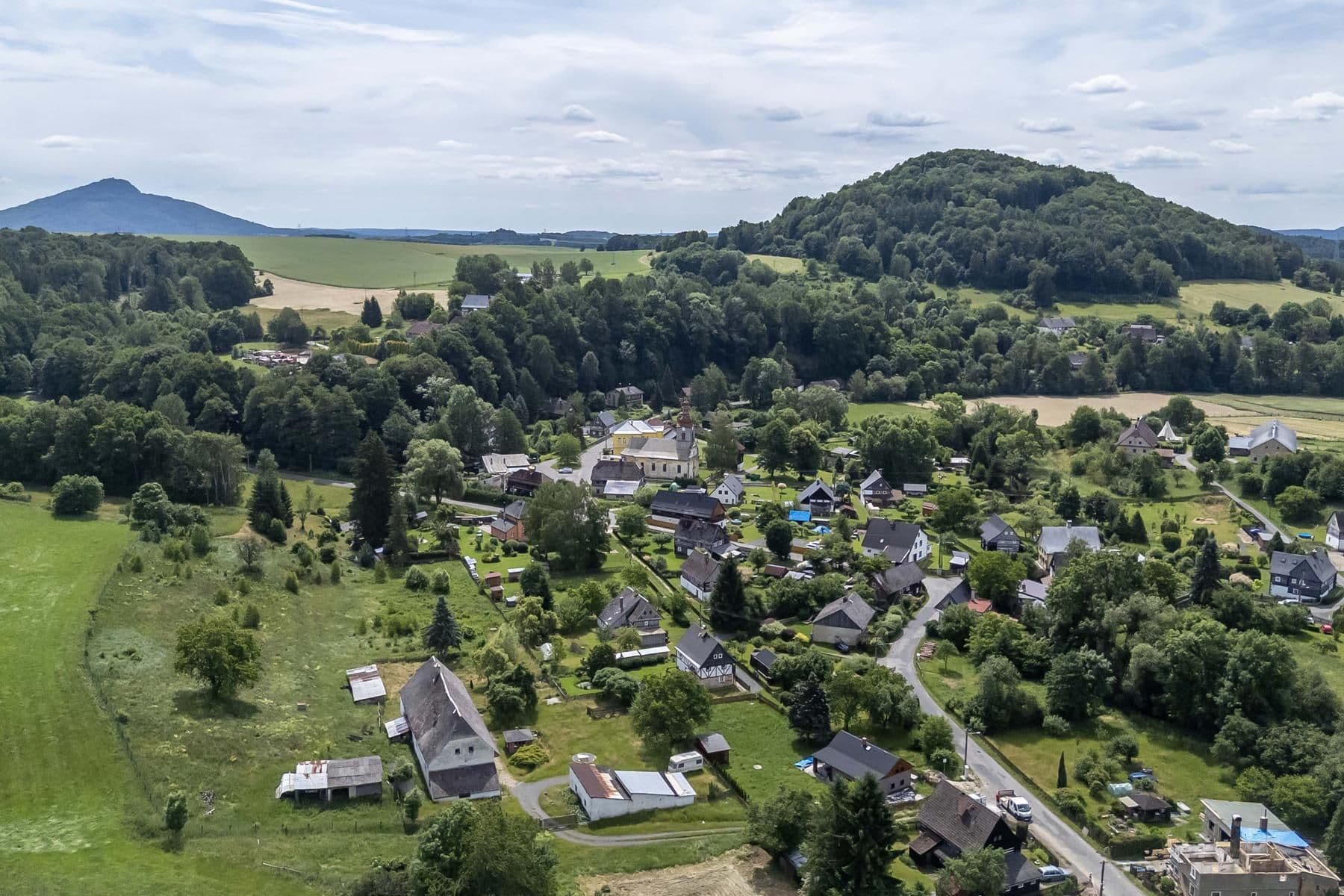 Prodej chaty, chalupy 139 m², pozemek 915 m², Velenice, Liberecký kraj Prodej chaty, chalupy 139 m², pozemek 915 m², Velenice, Liberecký kraj