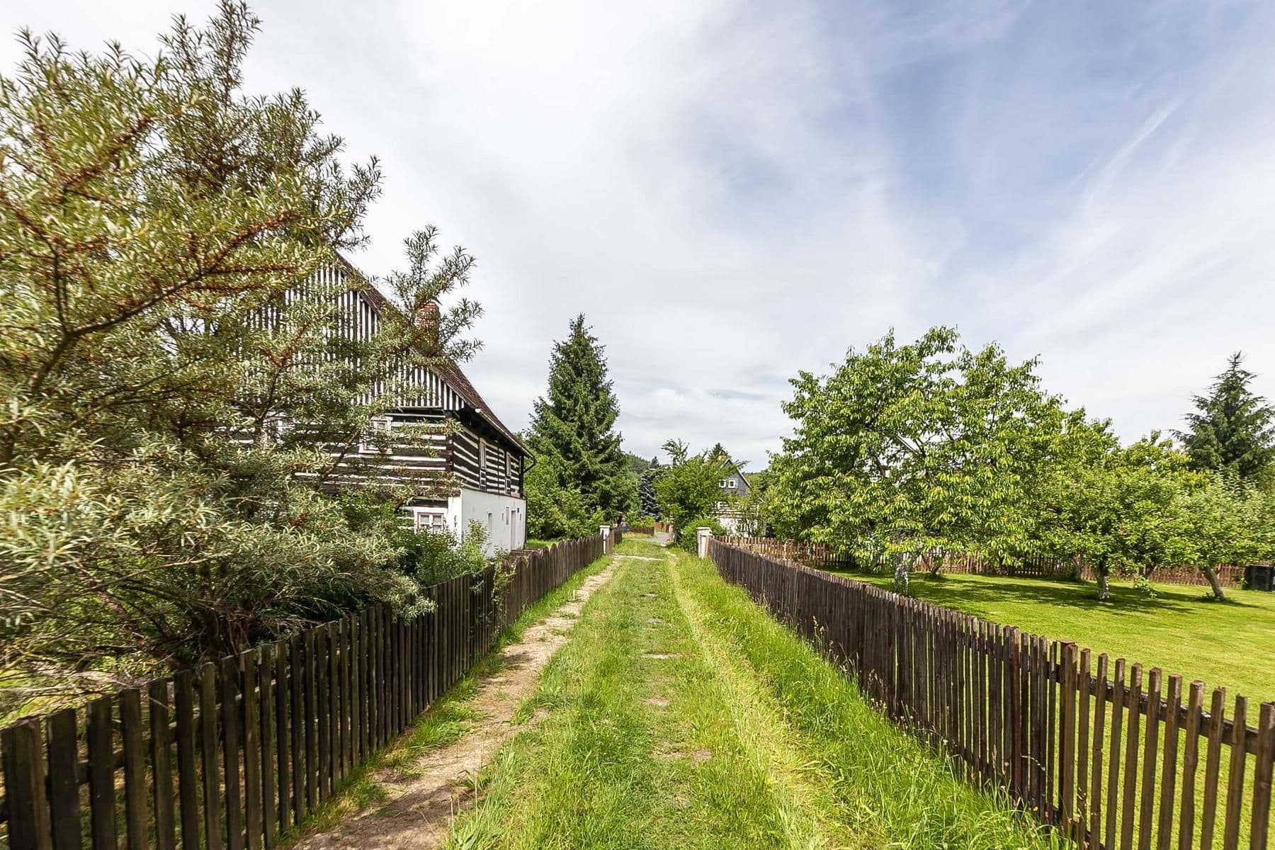 Prodej chaty, chalupy 139 m², pozemek 915 m², Velenice, Liberecký kraj Prodej chaty, chalupy 139 m², pozemek 915 m², Velenice, Liberecký kraj