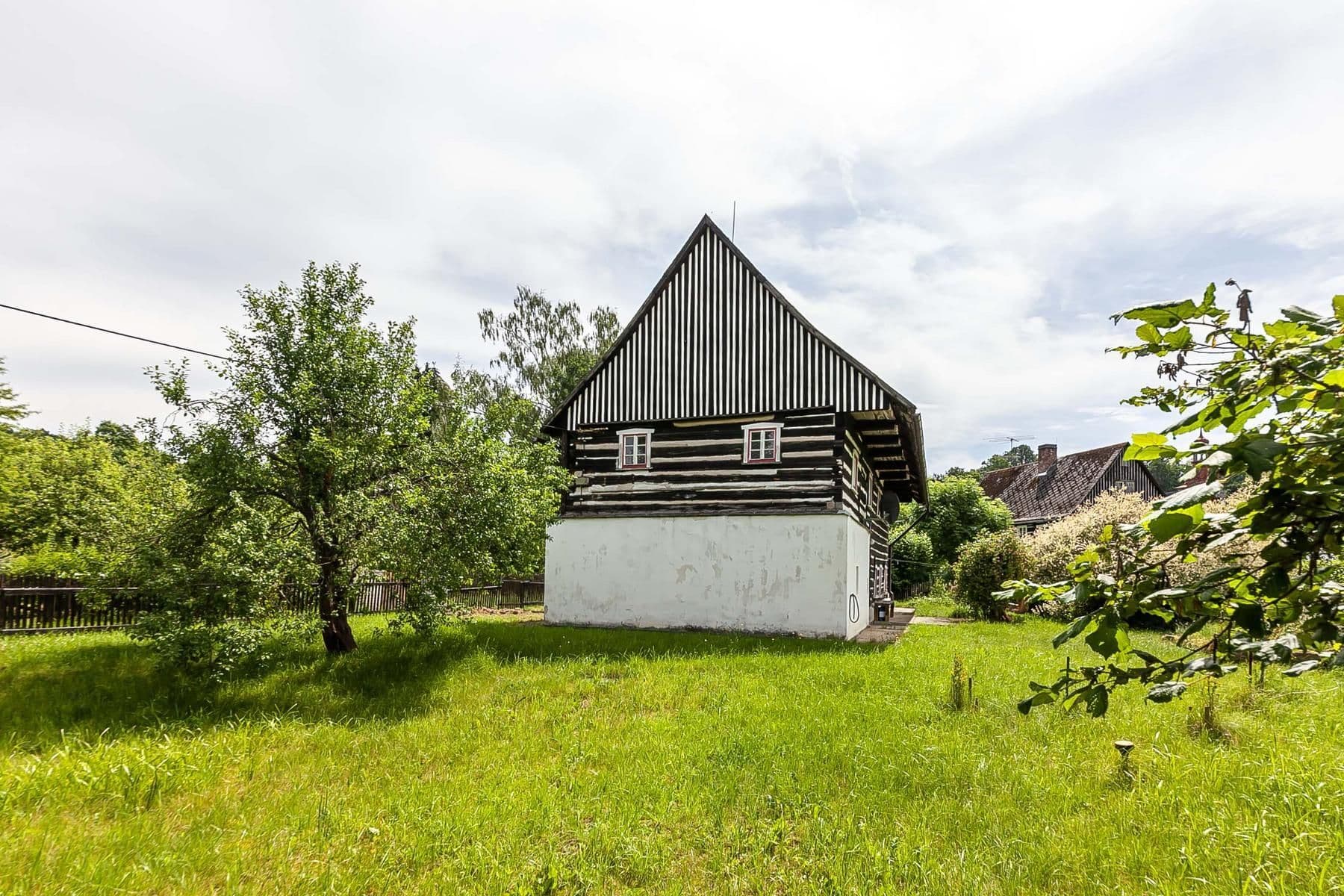 Prodej chaty, chalupy 139 m², pozemek 915 m², Velenice, Liberecký kraj Prodej chaty, chalupy 139 m², pozemek 915 m², Velenice, Liberecký kraj