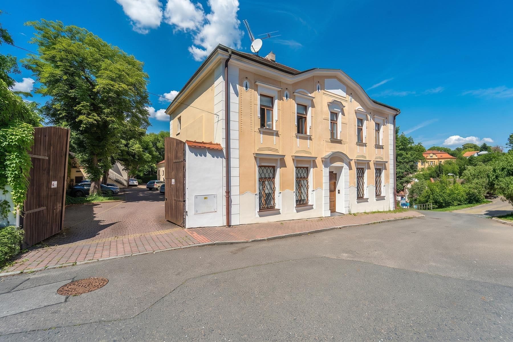 Prodej domu 250 m², pozemek 1.117 m², Bohnická, Praha, Praha Prodej domu 250 m², pozemek 1.117 m², Bohnická, Praha, Praha