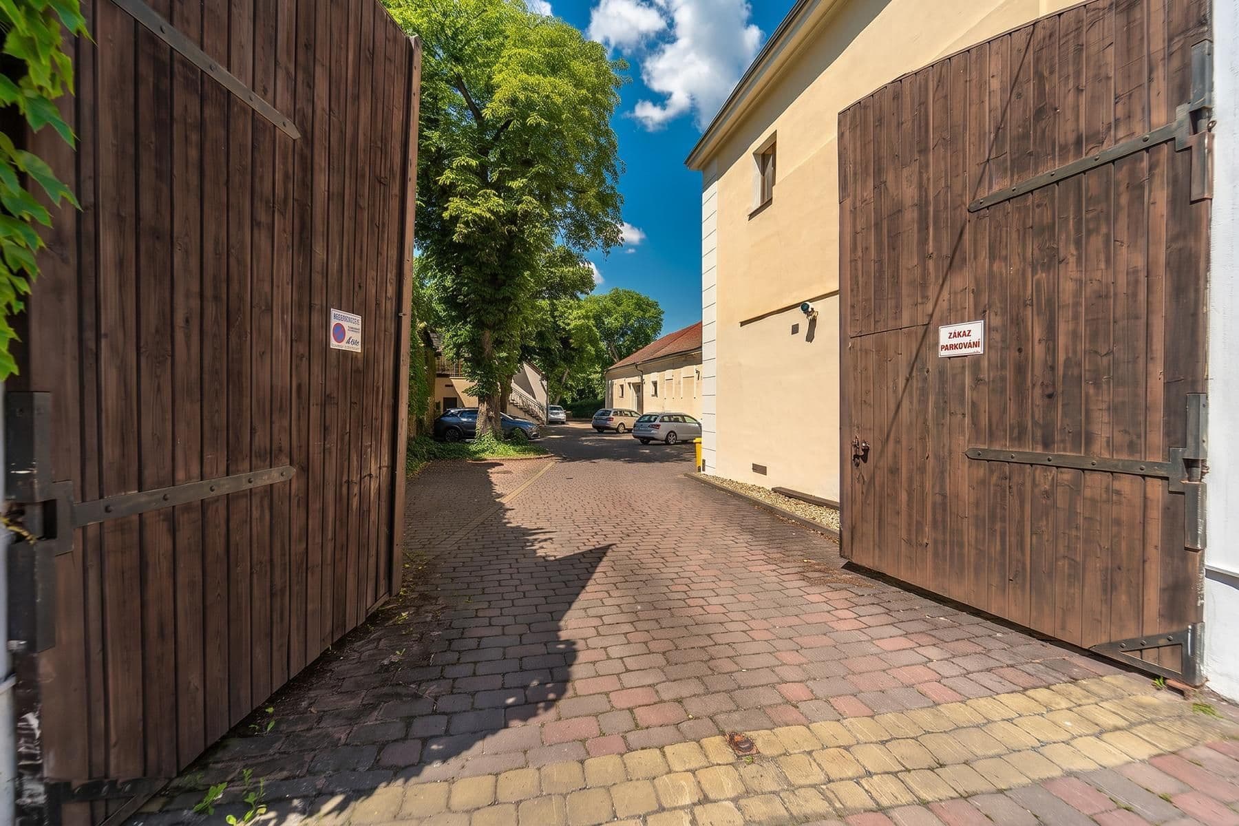 Prodej kanceláře 250 m², Bohnická, Praha, Praha Prodej kanceláře 250 m², Bohnická, Praha, Praha