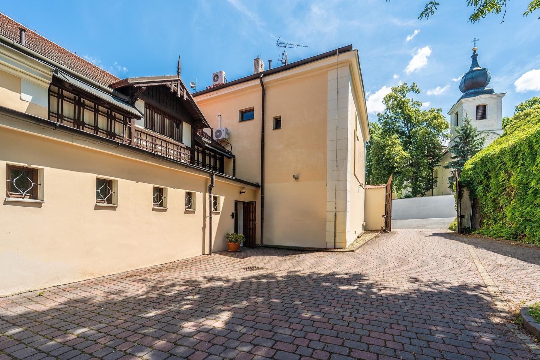 Prodej kanceláře 250 m², Bohnická, Praha, Praha Prodej kanceláře 250 m², Bohnická, Praha, Praha