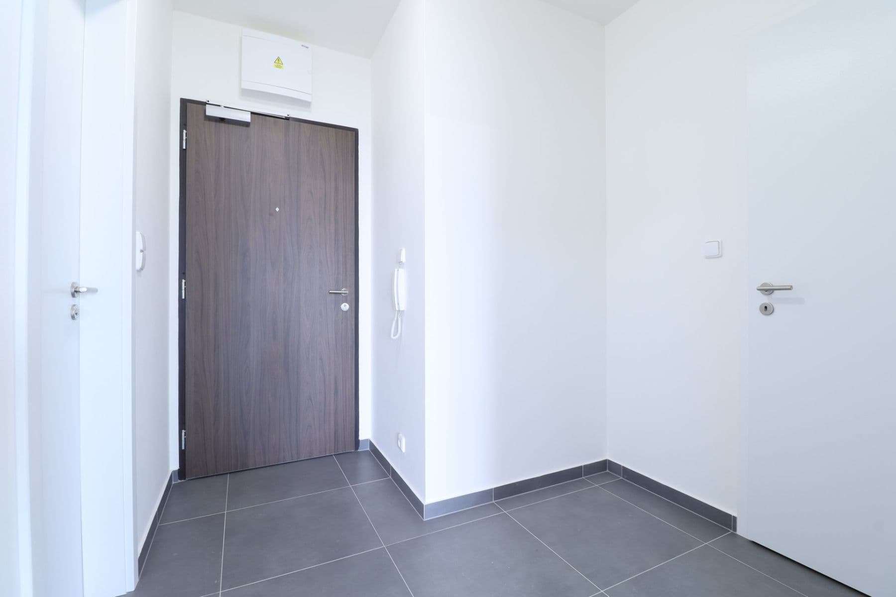 Pronájem bytu 1+kk 53 m², náměstí Olgy Scheinpflugové, Praha, Praha Pronájem bytu 1+kk 53 m², náměstí Olgy Scheinpflugové, Praha, Praha