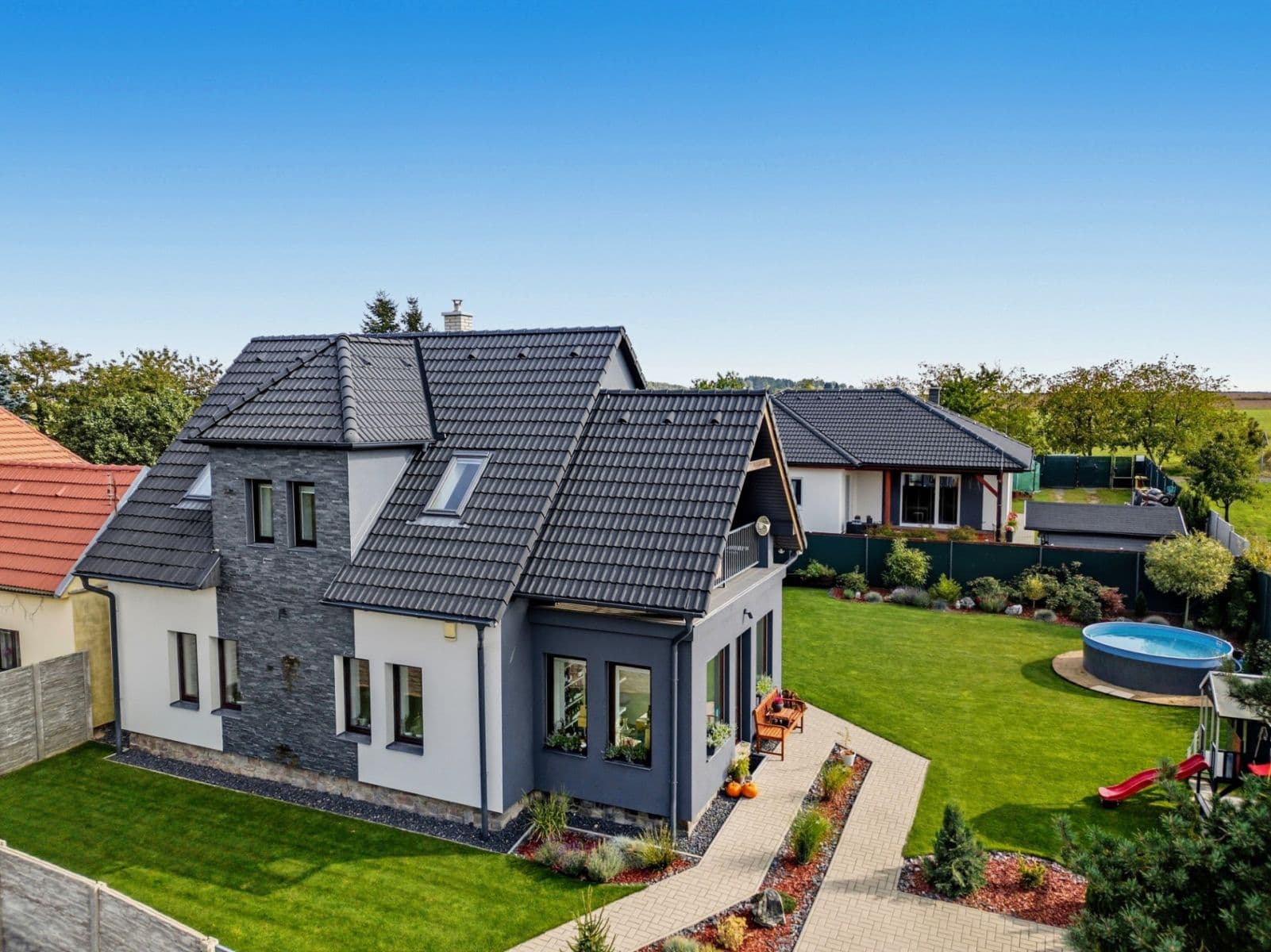 Prodej domu 145 m², pozemek 637 m², Jana Čermáka, Přišimasy, Středočeský kraj Prodej domu 145 m², pozemek 637 m², Jana Čermáka, Přišimasy, Středočeský kraj