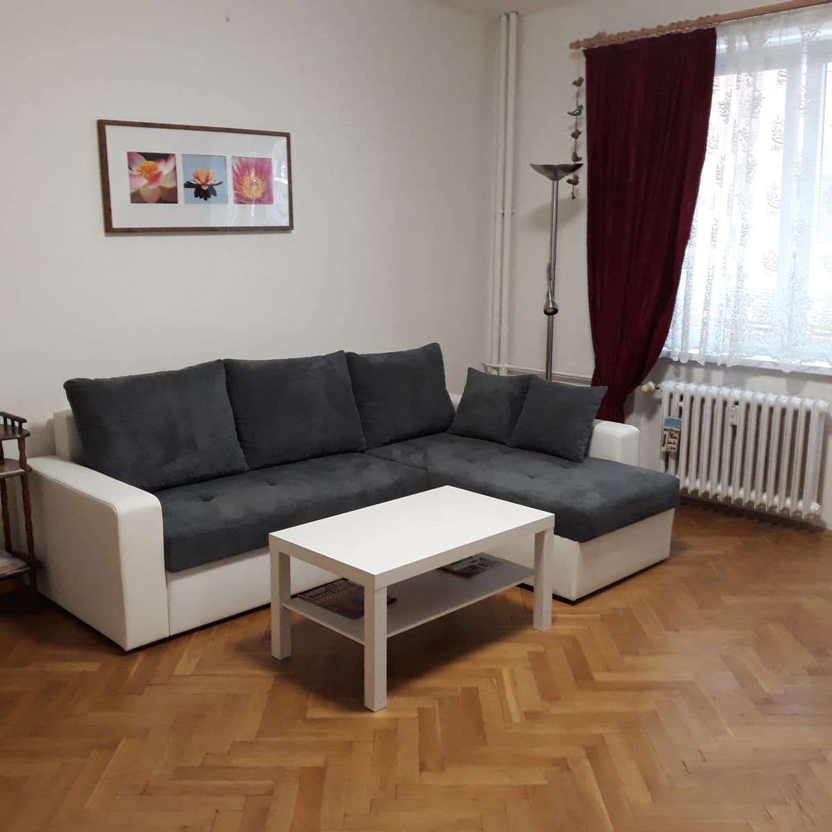 Pronájem bytu 3+1 82 m², náměstí Svatopluka Čecha, Praha, Praha Pronájem bytu 3+1 82 m², náměstí Svatopluka Čecha, Praha, Praha