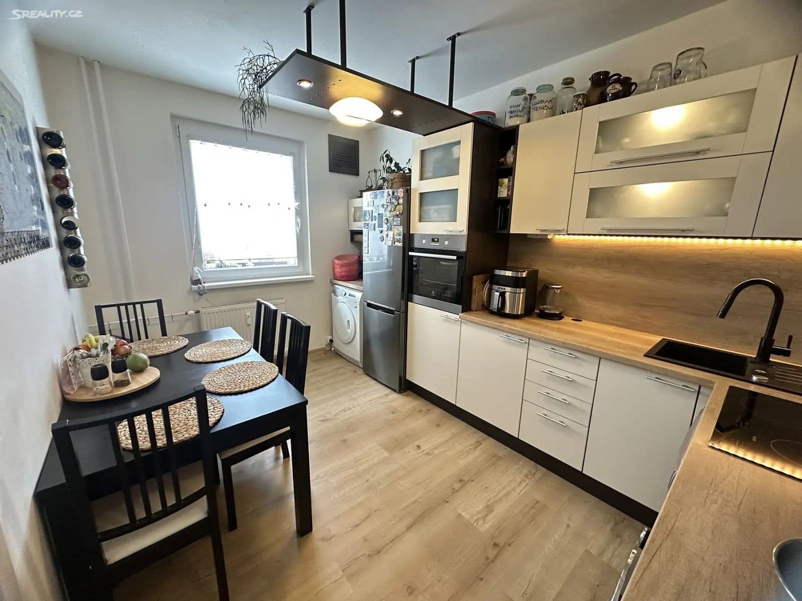 Pronájem bytu 3+1 59 m², Vlnařská, Liberec, Liberecký kraj Pronájem bytu 3+1 59 m², Vlnařská, Liberec, Liberecký kraj