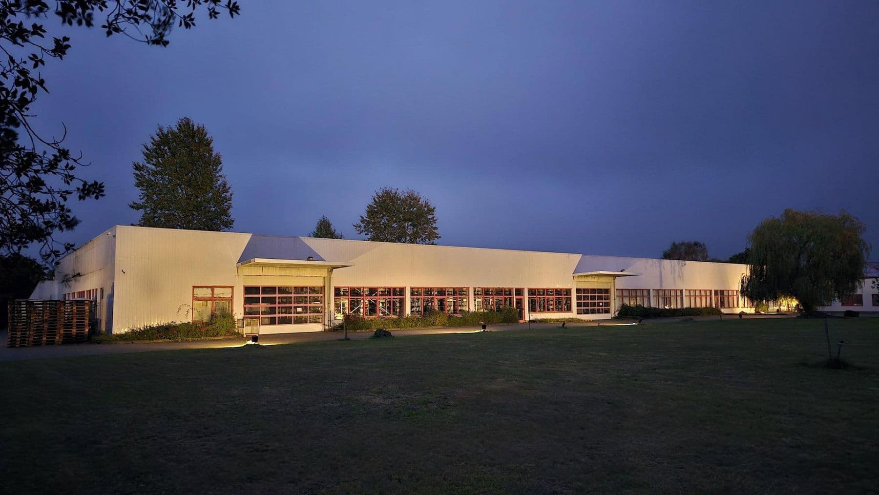 Prodej nebytového prostoru 11.650 m², Ludwigsfelde, Braniborsko Prodej nebytového prostoru 11.650 m², Ludwigsfelde, Braniborsko