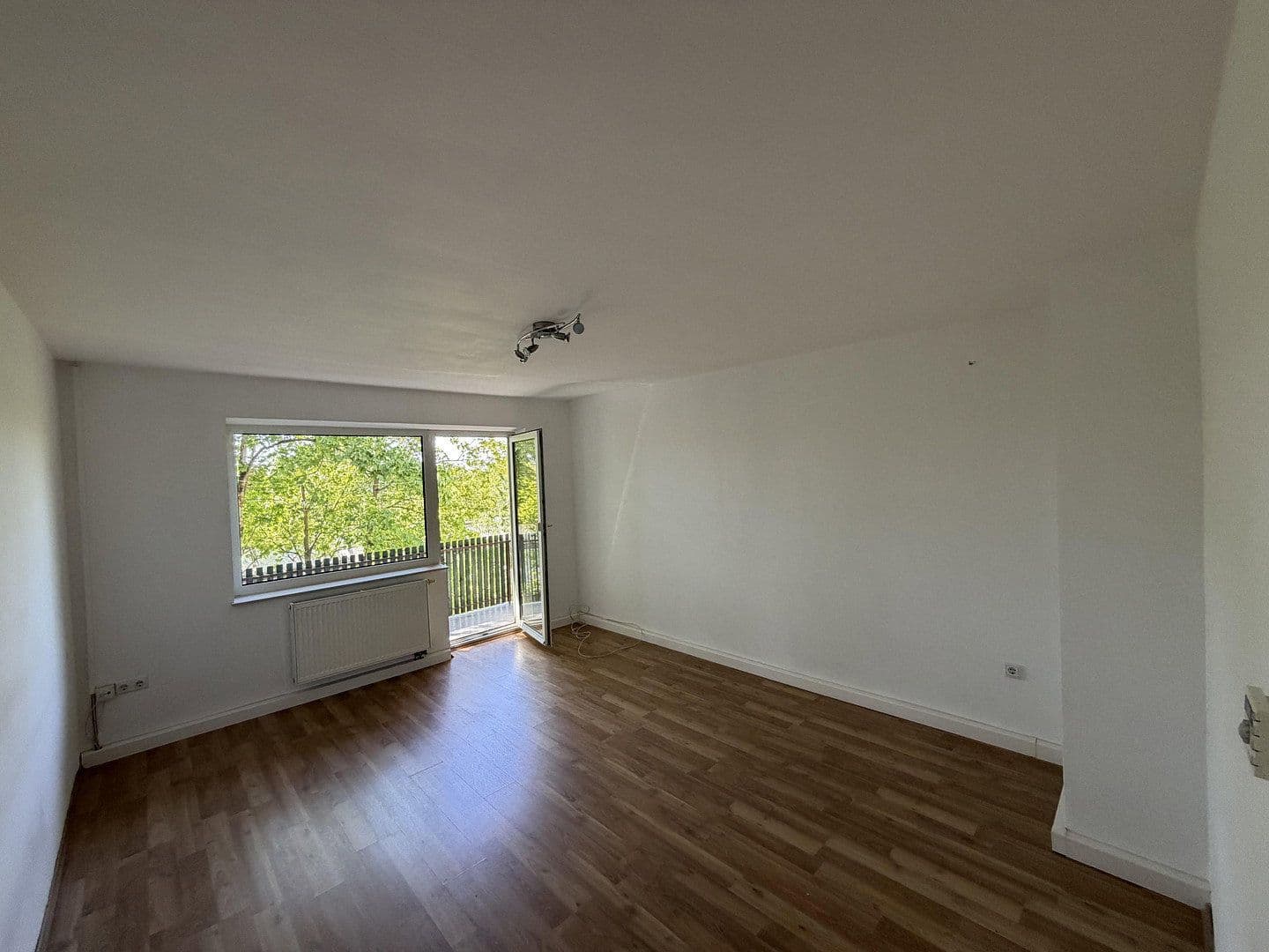 Pronájem bytu 3+1 68 m², Nopitschstraße 106, Nürnberg, Bavorsko Pronájem bytu 3+1 68 m², Nopitschstraße 106, Nürnberg, Bavorsko