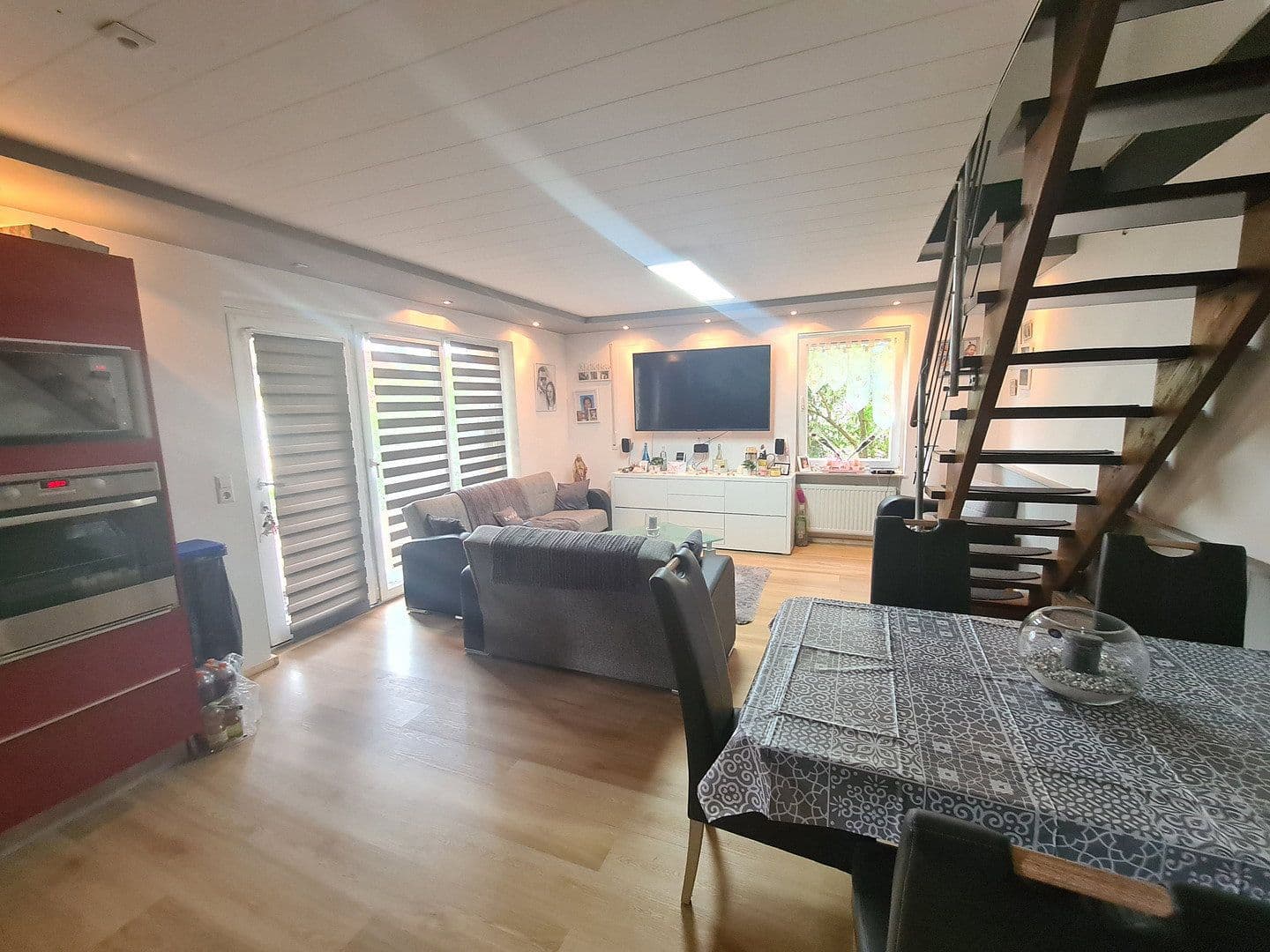 Prodej domu 339 m², pozemek 375 m², Paradiesweg 2, Aach, Bádensko-Württembersko Prodej domu 339 m², pozemek 375 m², Paradiesweg 2, Aach, Bádensko-Württembersko