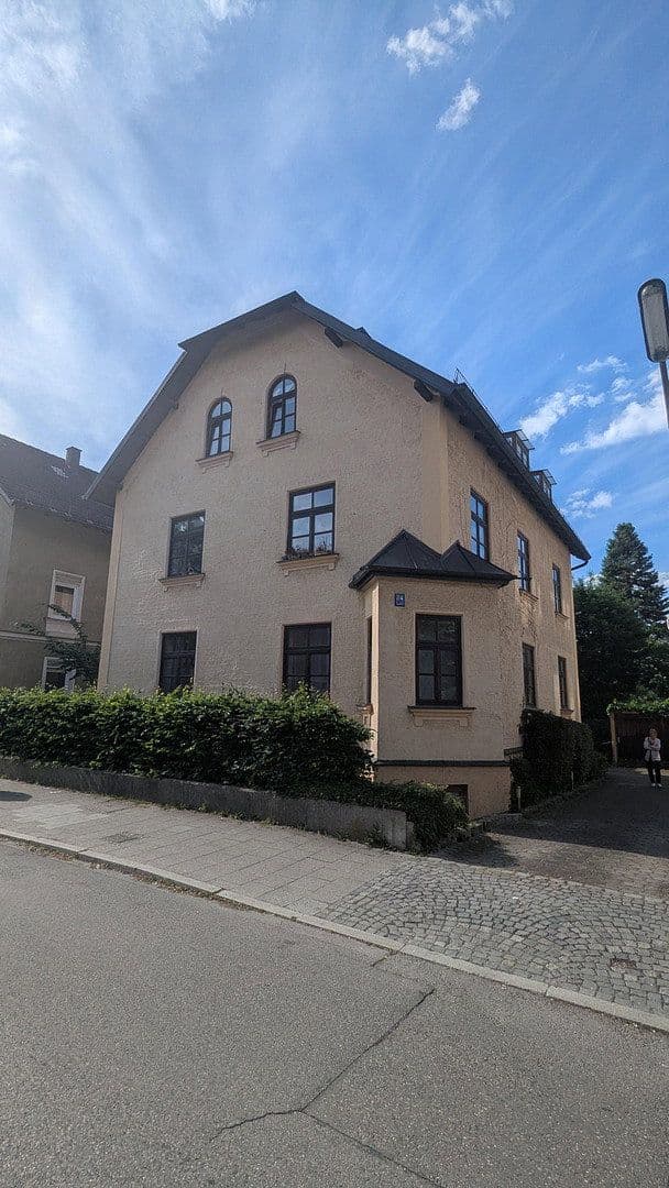 Pronájem bytu 3+kk 111 m², Kantstraße 24, München, Bavorsko Pronájem bytu 3+kk 111 m², Kantstraße 24, München, Bavorsko