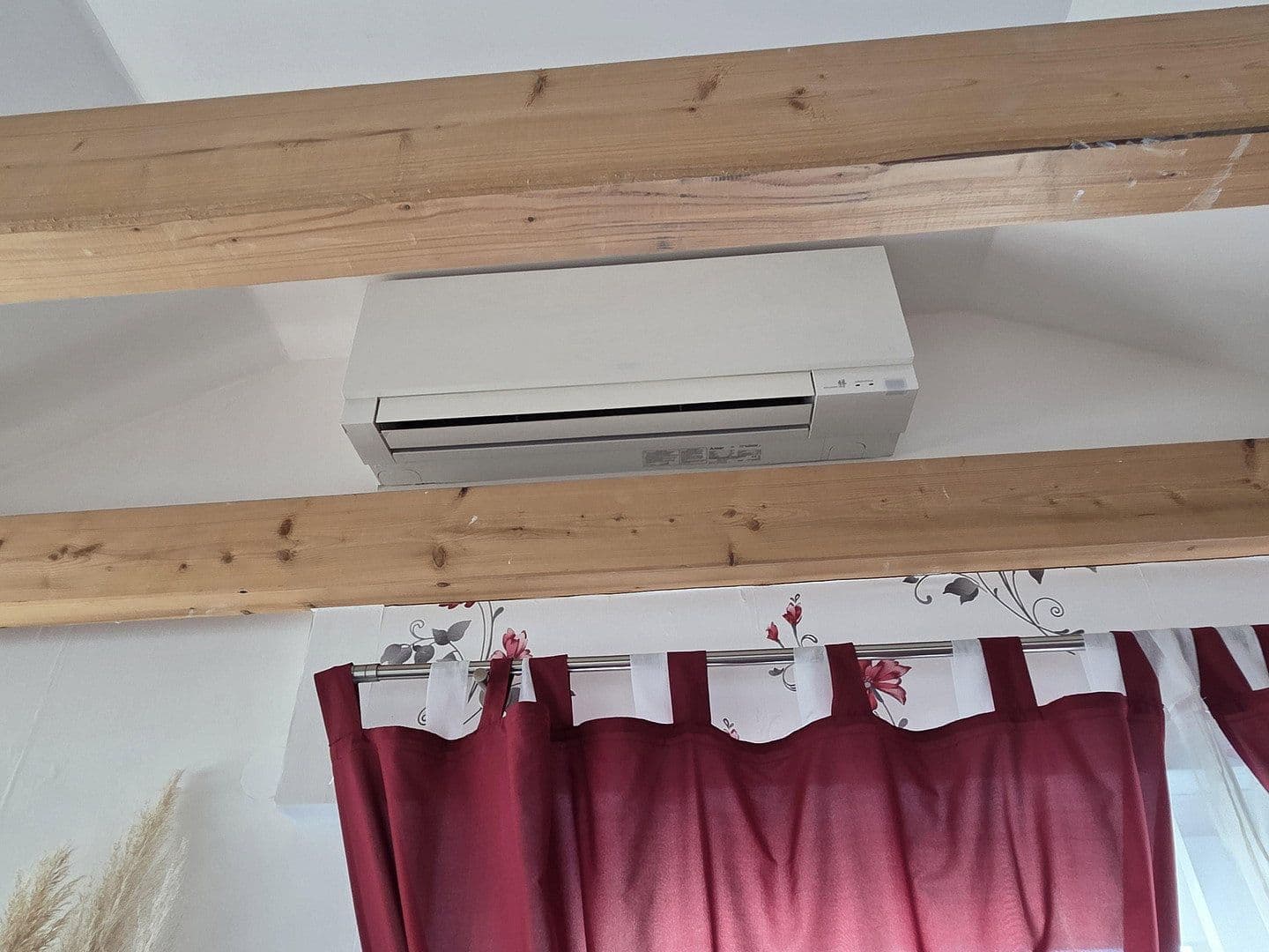 Pronájem bytu 1+1 35 m², Nürtingen, Bádensko-Württembersko Pronájem bytu 1+1 35 m², Nürtingen, Bádensko-Württembersko