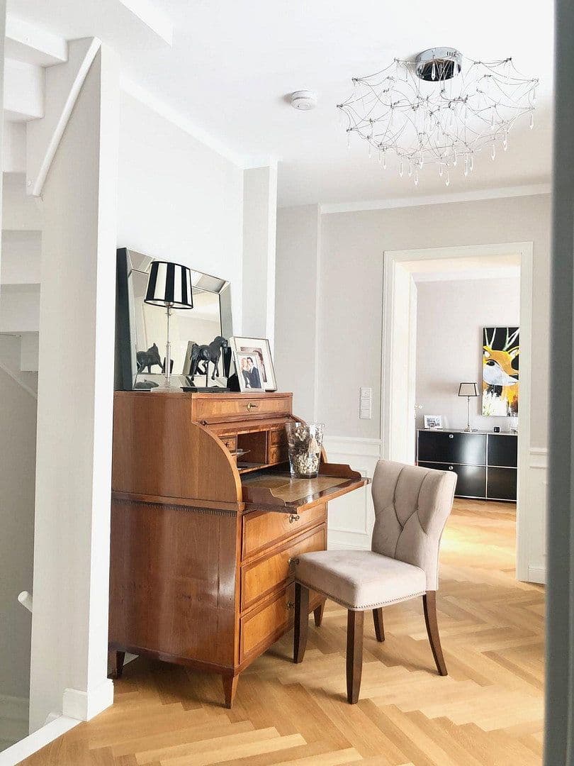Prodej domu 104 m², pozemek 1 m², Frankfurt am Main, Hessen Prodej domu 104 m², pozemek 1 m², Frankfurt am Main, Hessen