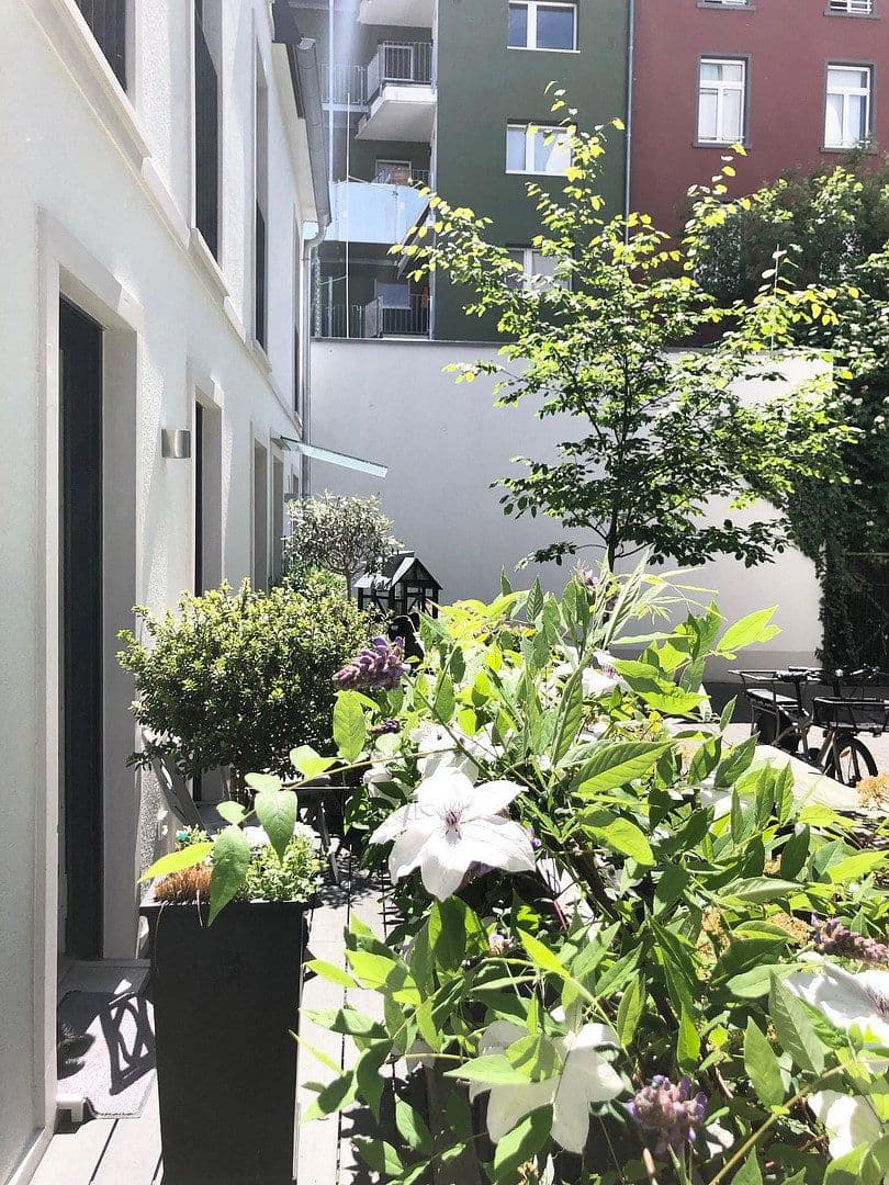 Prodej domu 104 m², pozemek 1 m², Frankfurt am Main, Hessen Prodej domu 104 m², pozemek 1 m², Frankfurt am Main, Hessen