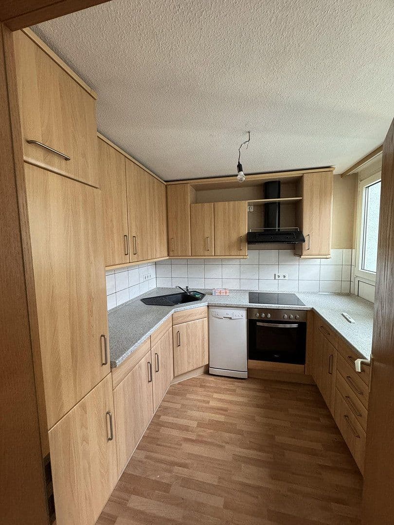 Pronájem bytu 3+1 70 m², Göppingen, Bádensko-Württembersko Pronájem bytu 3+1 70 m², Göppingen, Bádensko-Württembersko