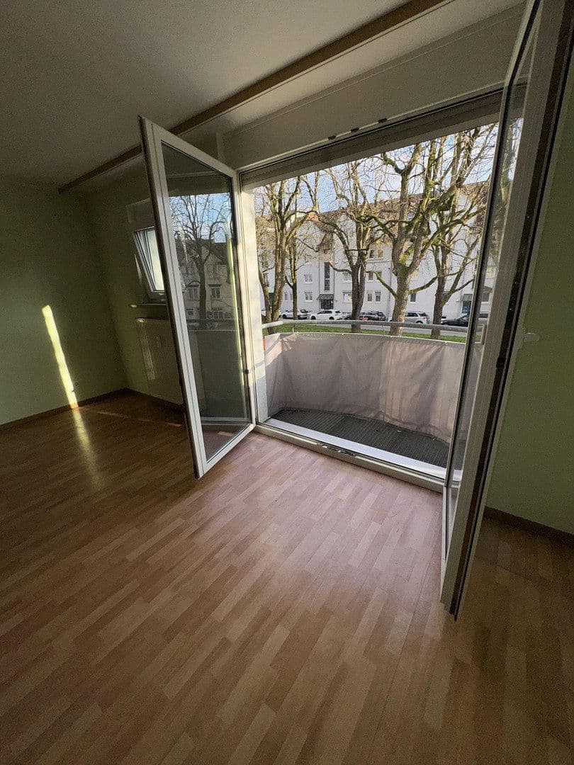 Pronájem bytu 3+1 70 m², Göppingen, Bádensko-Württembersko Pronájem bytu 3+1 70 m², Göppingen, Bádensko-Württembersko