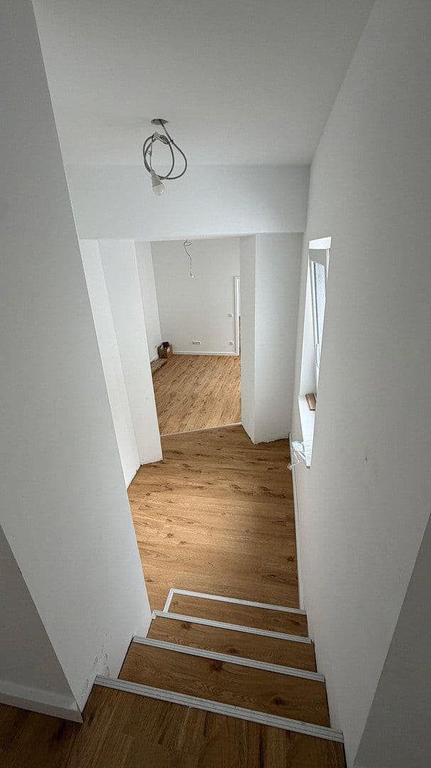 Pronájem bytu 4+1 69 m², Adalbertsteinweg 111, Cáchy, Severní Porýní-Vestfálsko Pronájem bytu 4+1 69 m², Adalbertsteinweg 111, Cáchy, Severní Porýní-Vestfálsko