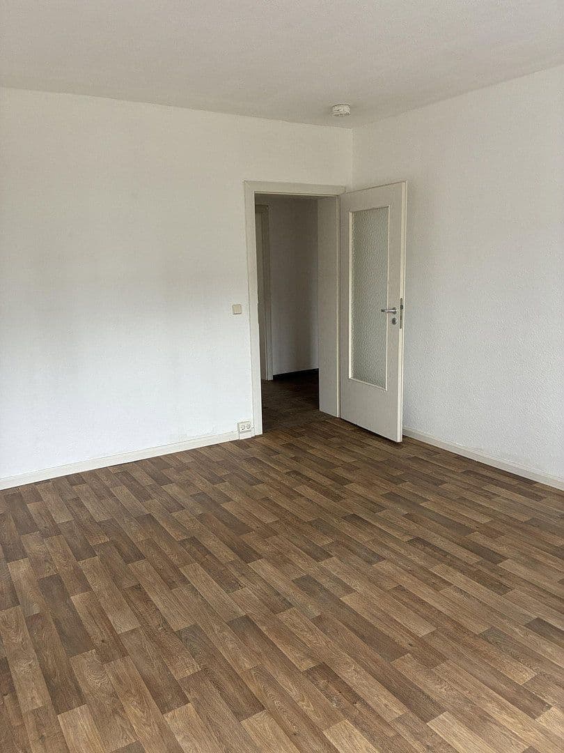 Pronájem bytu 4+1 84 m², Amalienstraße 123, Dessau-Roßlau, Sasko-Anhaltsko Pronájem bytu 4+1 84 m², Amalienstraße 123, Dessau-Roßlau, Sasko-Anhaltsko
