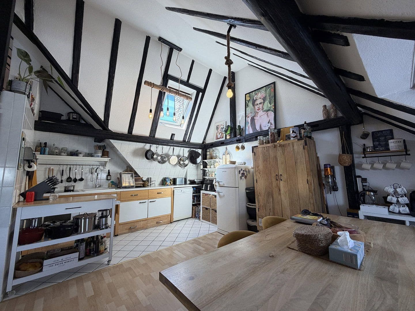 Pronájem bytu 3+1 84 m², Eckenheimer Landstraße 103, Frankfurt am Main, Hessen Pronájem bytu 3+1 84 m², Eckenheimer Landstraße 103, Frankfurt am Main, Hessen