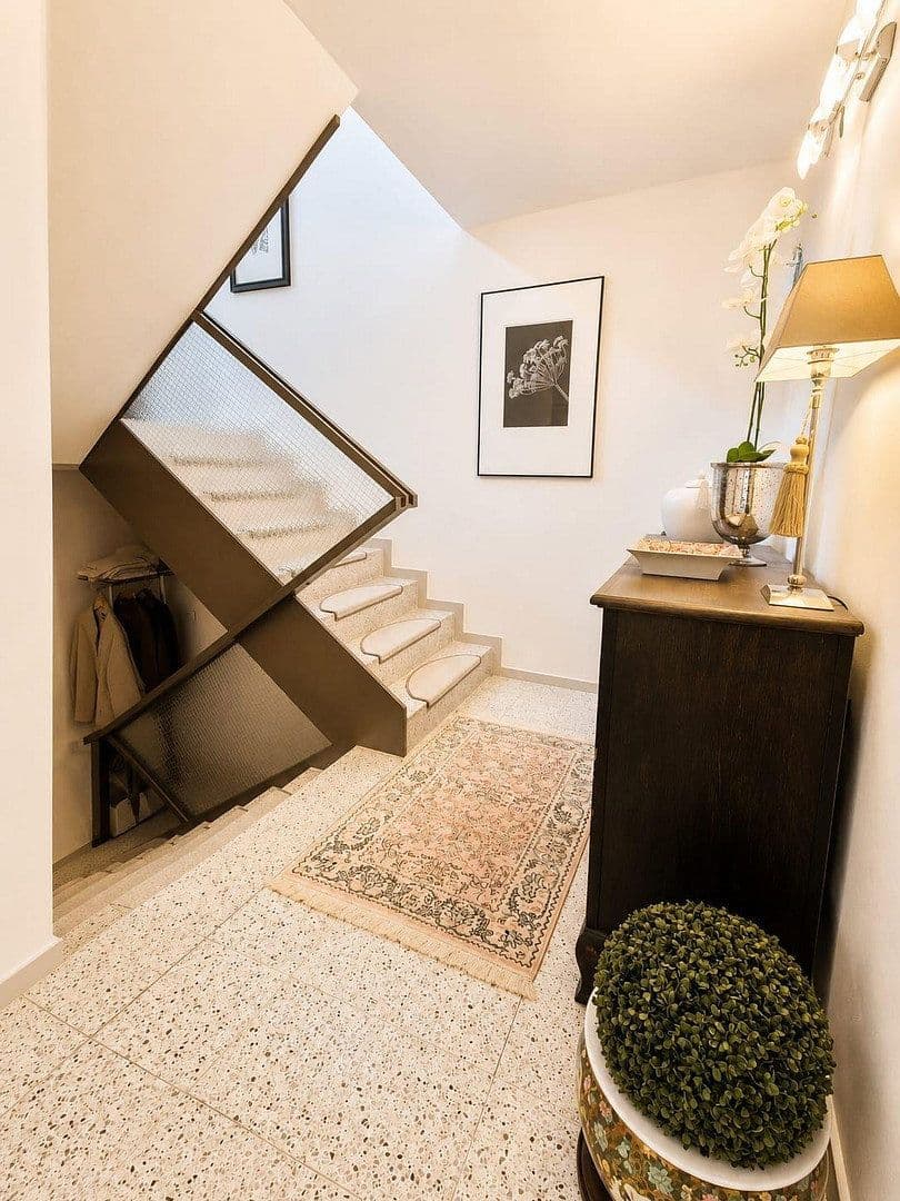 Prodej domu 120 m², pozemek 242 m², Magdeburgerstr. 70, Saarbrücken, Země Sársko Prodej domu 120 m², pozemek 242 m², Magdeburgerstr. 70, Saarbrücken, Země Sársko