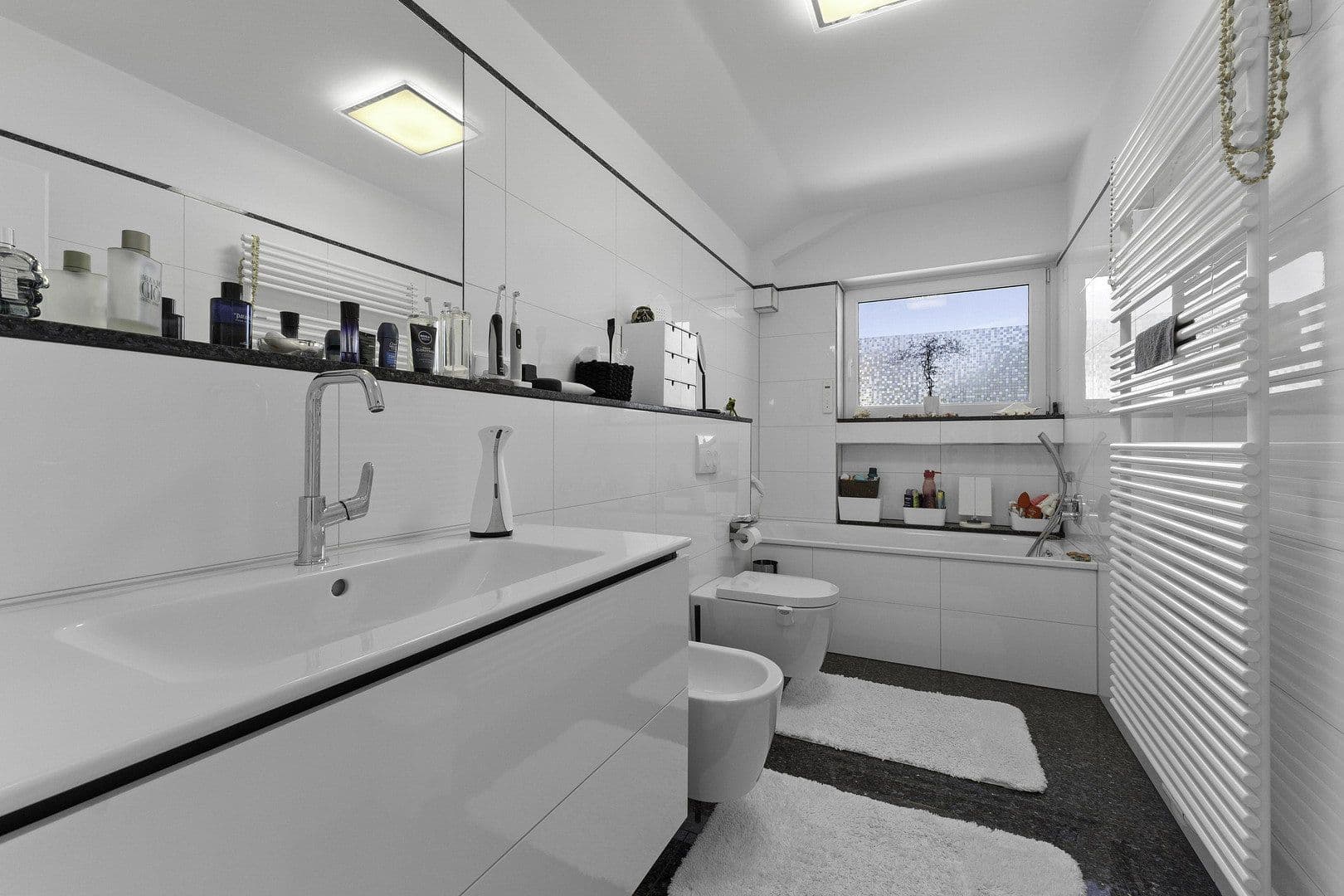Prodej domu 120 m², pozemek 600 m², Neuhausstr. 15, Oberursel, Oberursel (Taunus), Hessen Prodej domu 120 m², pozemek 600 m², Neuhausstr. 15, Oberursel, Oberursel (Taunus), Hessen