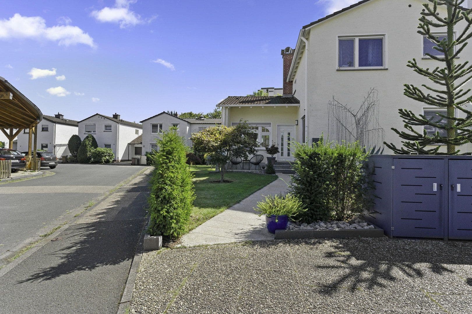 Prodej domu 120 m², pozemek 600 m², Neuhausstr. 15, Oberursel, Oberursel (Taunus), Hessen Prodej domu 120 m², pozemek 600 m², Neuhausstr. 15, Oberursel, Oberursel (Taunus), Hessen