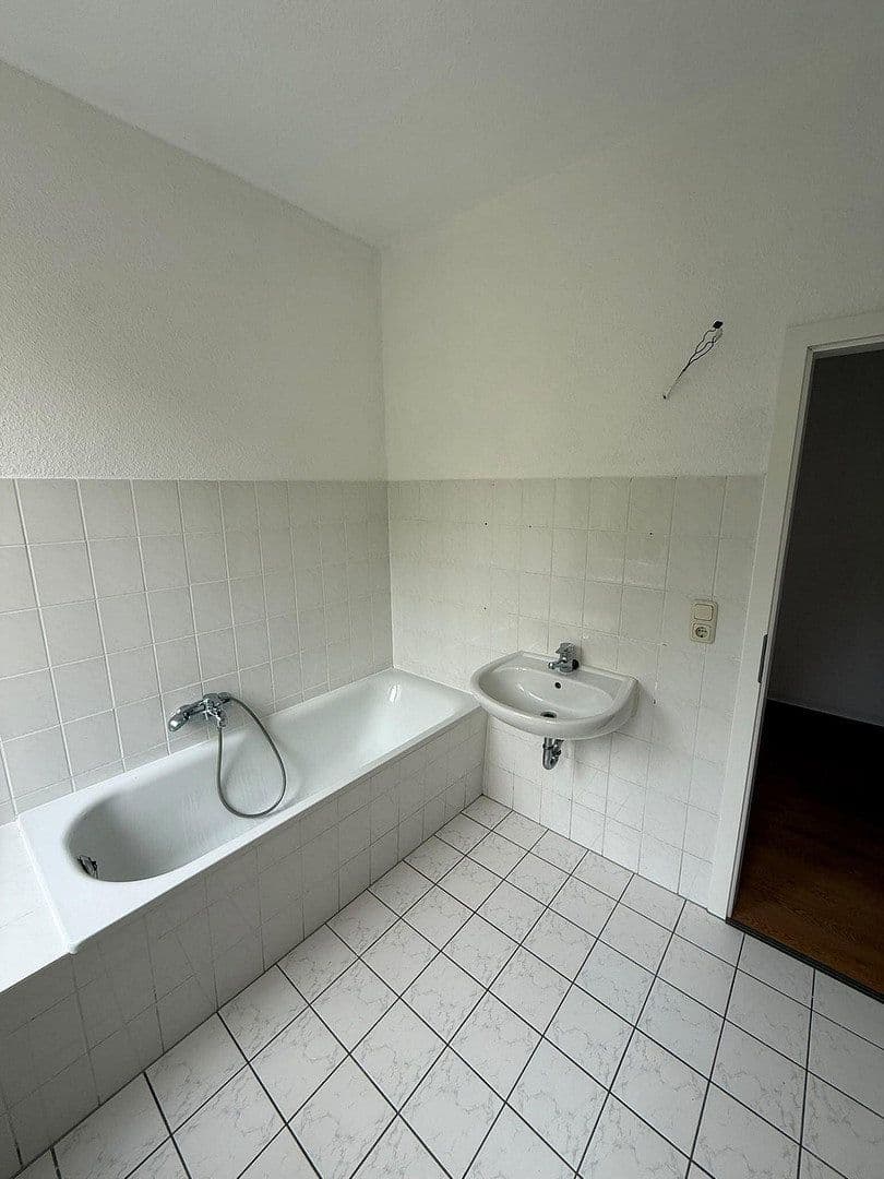 Pronájem bytu 2+1 62 m², Naulitzer Str. 27, Gera, Durynsko Pronájem bytu 2+1 62 m², Naulitzer Str. 27, Gera, Durynsko