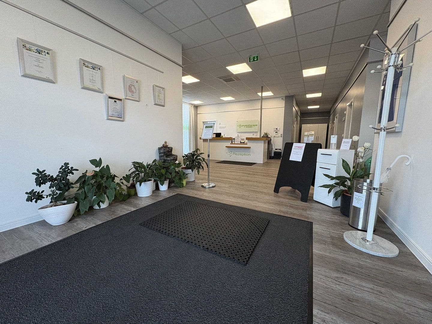 Prodej kanceláře 440 m², Dietzenbach, Hessen Prodej kanceláře 440 m², Dietzenbach, Hessen