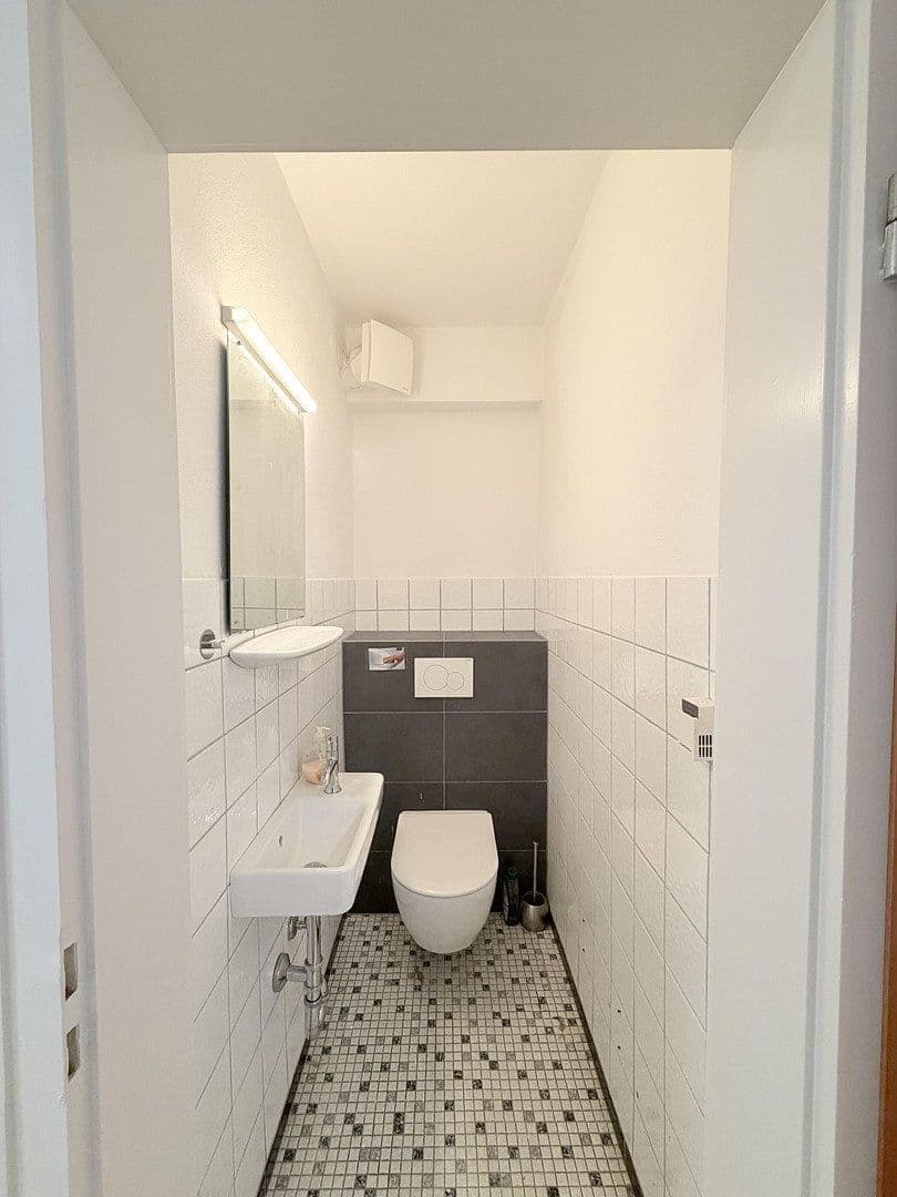Prodej bytu 4+1 142 m², Am Mühlwäldle 6, Baden-Baden, Bádensko-Württembersko Prodej bytu 4+1 142 m², Am Mühlwäldle 6, Baden-Baden, Bádensko-Württembersko