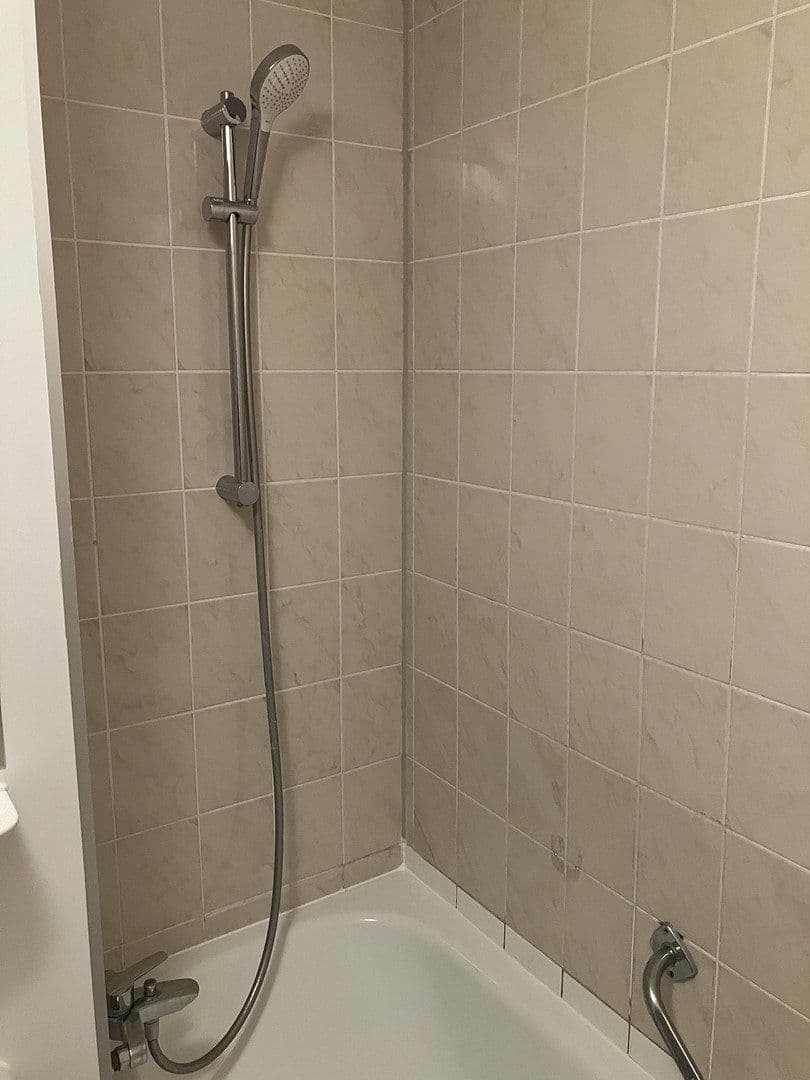 Pronájem bytu 2+1 49 m², Hirschstr. 36, Karlsruhe, Bádensko-Württembersko Pronájem bytu 2+1 49 m², Hirschstr. 36, Karlsruhe, Bádensko-Württembersko