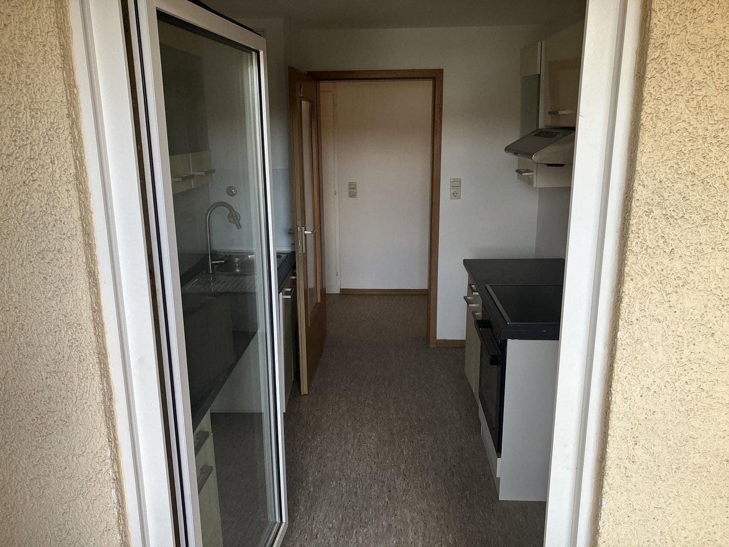 Pronájem bytu 2+1 49 m², Hirschstr. 36, Karlsruhe, Bádensko-Württembersko Pronájem bytu 2+1 49 m², Hirschstr. 36, Karlsruhe, Bádensko-Württembersko