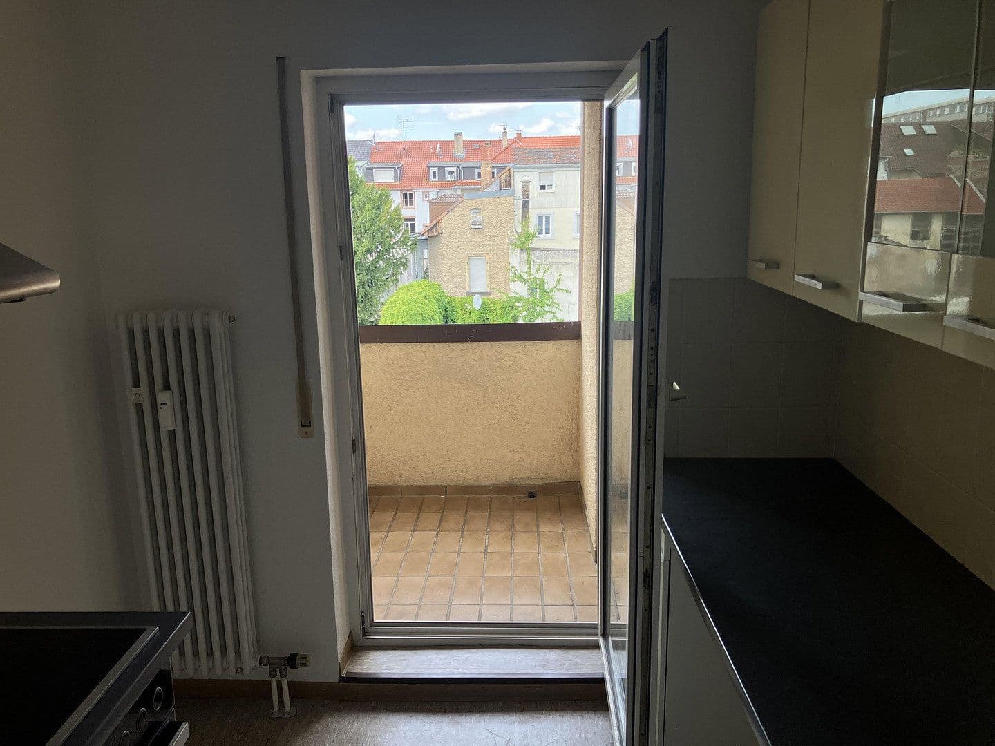 Pronájem bytu 2+1 49 m², Hirschstr. 36, Karlsruhe, Bádensko-Württembersko Pronájem bytu 2+1 49 m², Hirschstr. 36, Karlsruhe, Bádensko-Württembersko