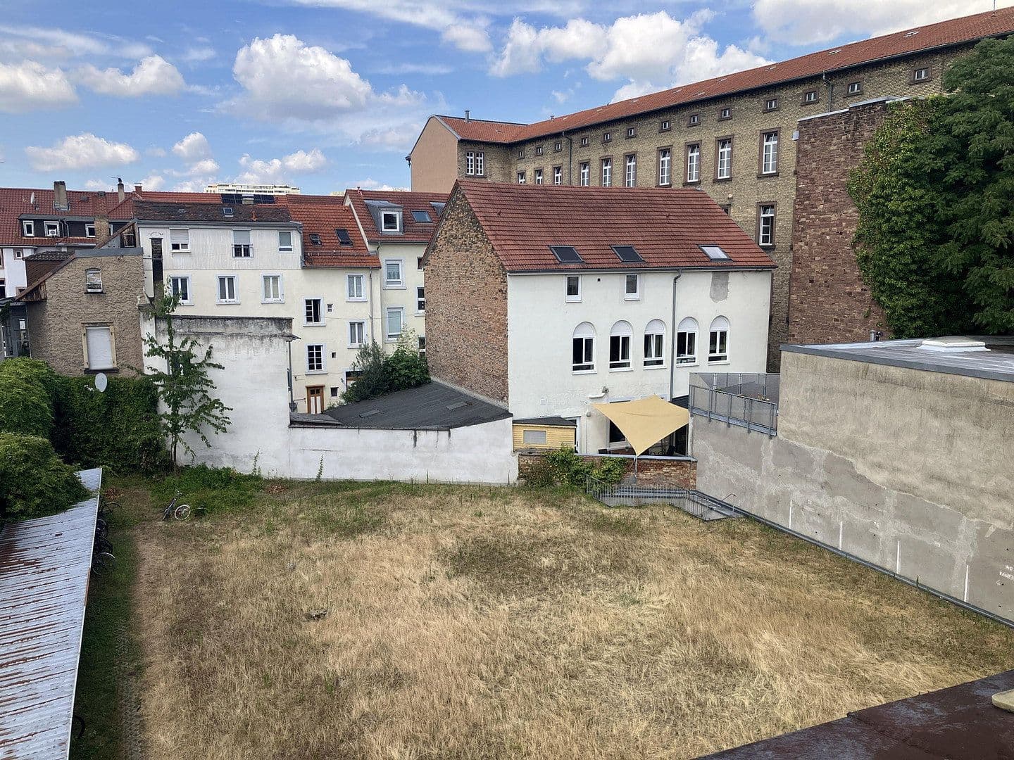Pronájem bytu 2+1 49 m², Hirschstr. 36, Karlsruhe, Bádensko-Württembersko Pronájem bytu 2+1 49 m², Hirschstr. 36, Karlsruhe, Bádensko-Württembersko