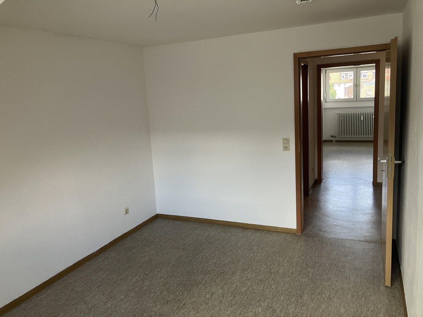 Pronájem bytu 2+1 49 m², Hirschstr. 36, Karlsruhe, Bádensko-Württembersko Pronájem bytu 2+1 49 m², Hirschstr. 36, Karlsruhe, Bádensko-Württembersko
