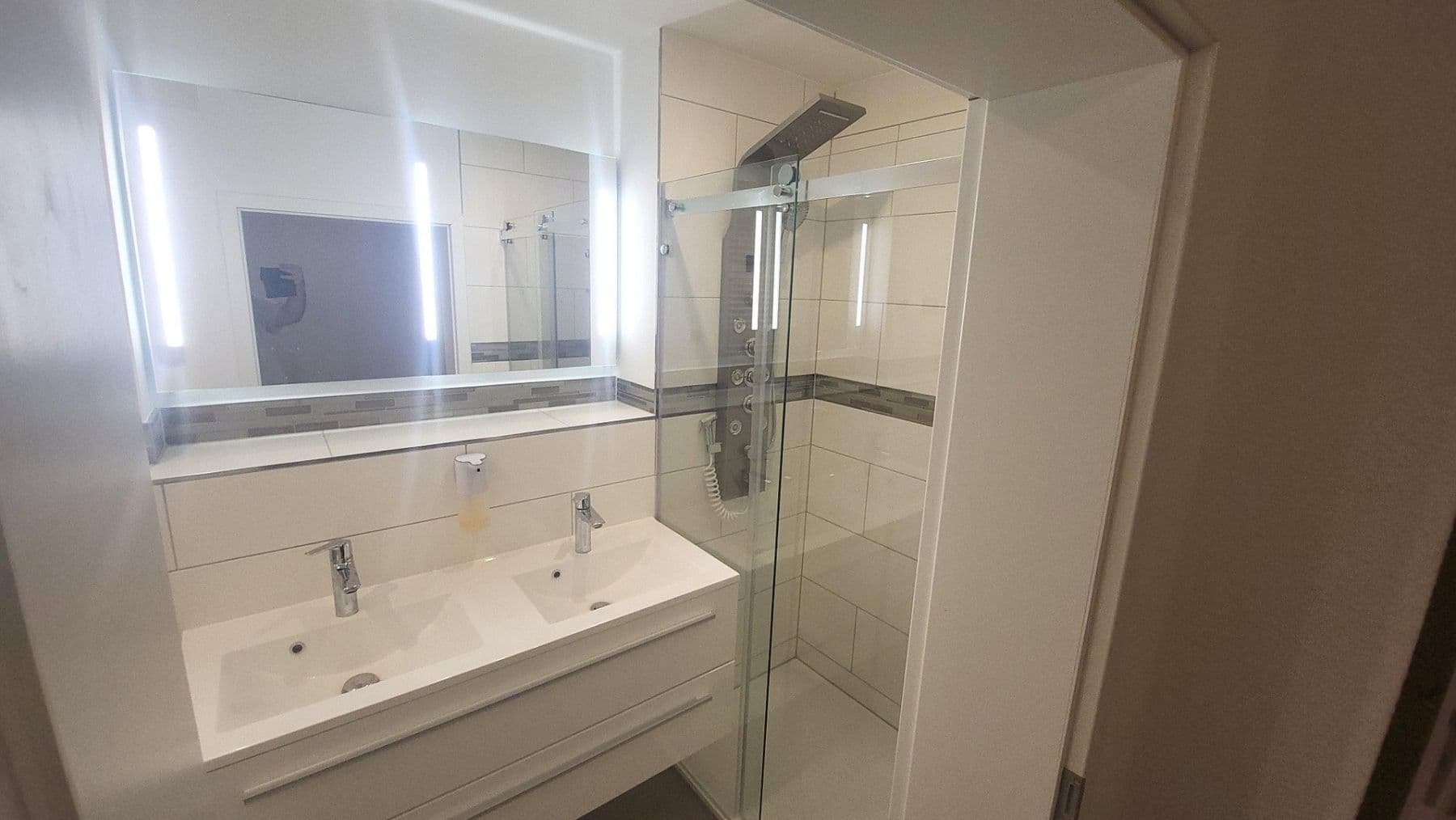 Pronájem nebytového prostoru 337 m², Fortunastr. 13, Hannover, Dolní Sasko Pronájem nebytového prostoru 337 m², Fortunastr. 13, Hannover, Dolní Sasko