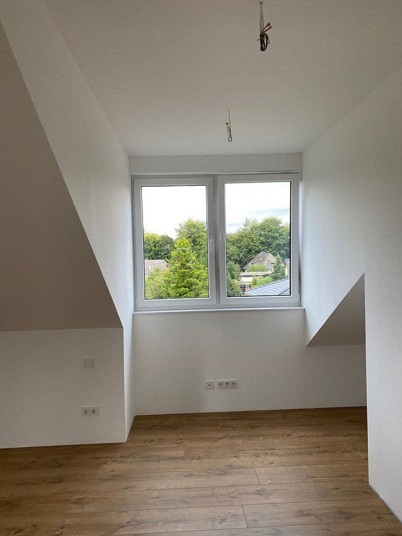 Pronájem bytu 3+1 103 m², Ringstraße 113 a, Hamburg, Hamburg Pronájem bytu 3+1 103 m², Ringstraße 113 a, Hamburg, Hamburg