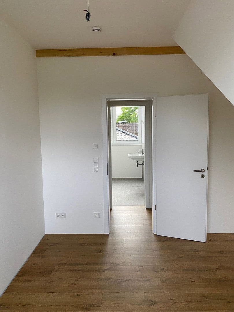Pronájem bytu 3+1 103 m², Ringstraße 113 a, Hamburg, Hamburg Pronájem bytu 3+1 103 m², Ringstraße 113 a, Hamburg, Hamburg