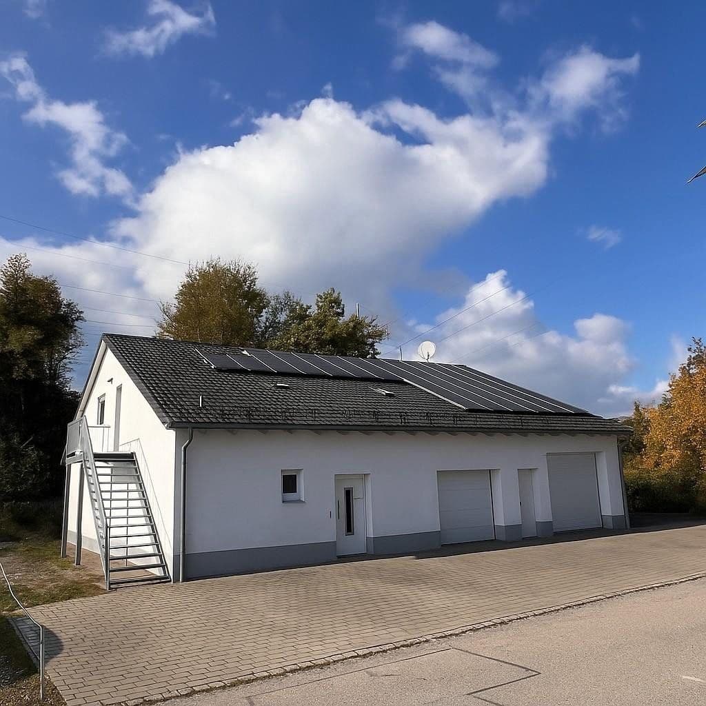 Prodej domu 295 m², pozemek 850 m², Gewerbeweg 4,, Großmehring, Bavorsko Prodej domu 295 m², pozemek 850 m², Gewerbeweg 4,, Großmehring, Bavorsko