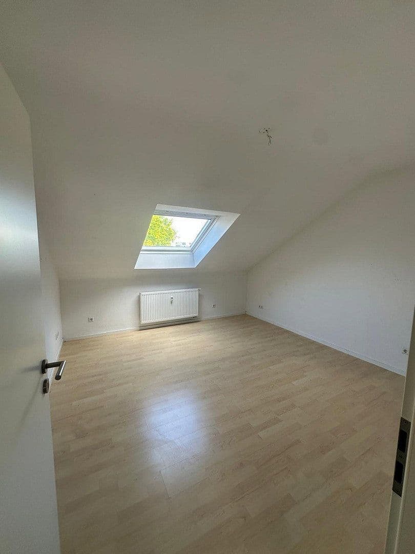 Pronájem bytu 3+kk 90 m², Wendelinusstraße 6, Sandhausen, Bádensko-Württembersko Pronájem bytu 3+kk 90 m², Wendelinusstraße 6, Sandhausen, Bádensko-Württembersko