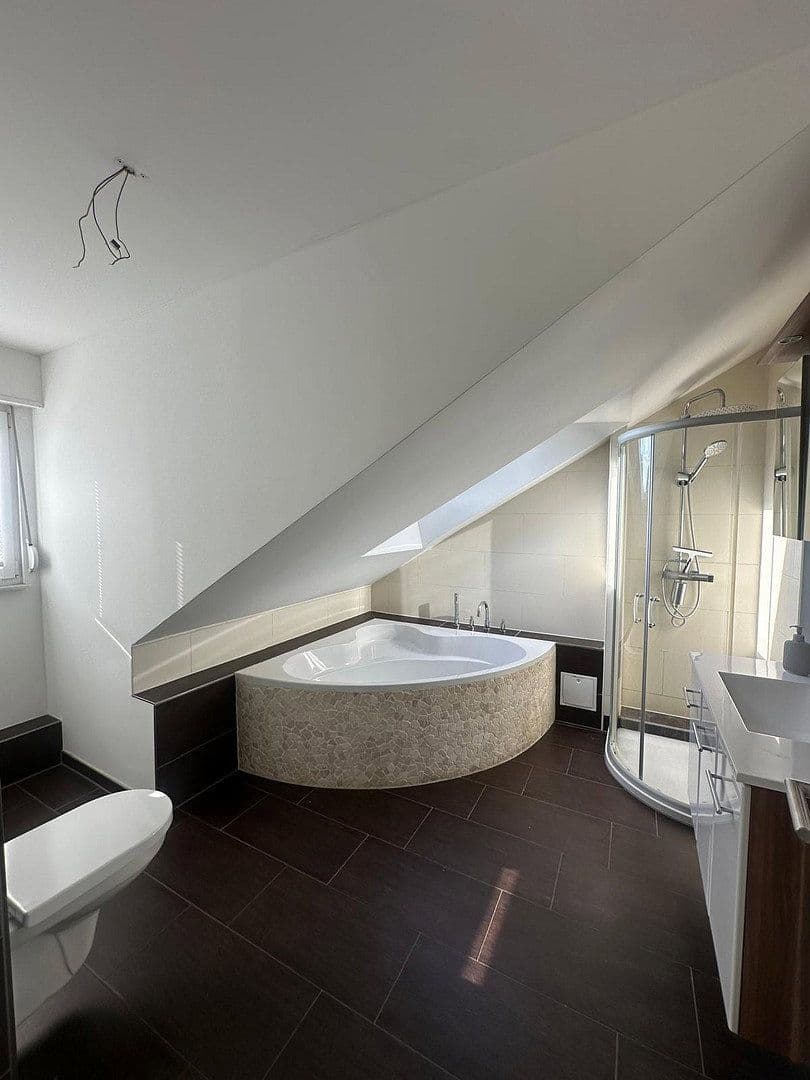 Pronájem bytu 3+kk 90 m², Wendelinusstraße 6, Sandhausen, Bádensko-Württembersko Pronájem bytu 3+kk 90 m², Wendelinusstraße 6, Sandhausen, Bádensko-Württembersko