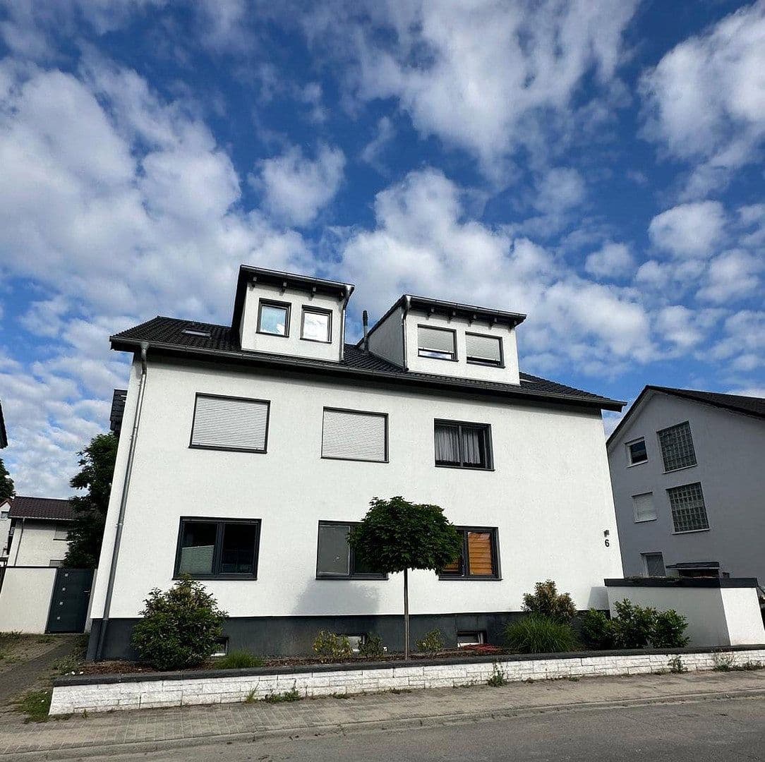 Pronájem bytu 3+kk 90 m², Wendelinusstraße 6, Sandhausen, Bádensko-Württembersko Pronájem bytu 3+kk 90 m², Wendelinusstraße 6, Sandhausen, Bádensko-Württembersko