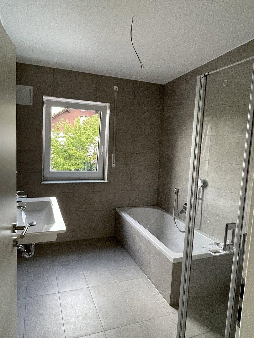 Pronájem domu 125 m², pozemek 240 m², Deggendorf, Bavorsko Pronájem domu 125 m², pozemek 240 m², Deggendorf, Bavorsko