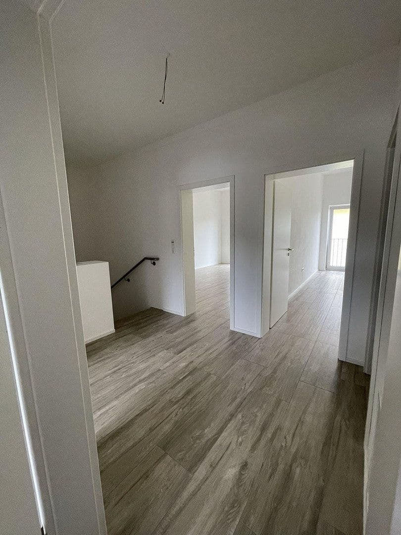 Pronájem domu 125 m², pozemek 240 m², Deggendorf, Bavorsko Pronájem domu 125 m², pozemek 240 m², Deggendorf, Bavorsko