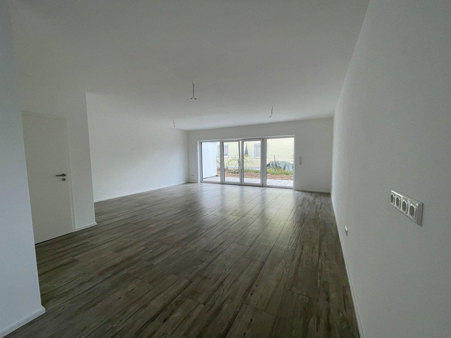 Pronájem domu 125 m², pozemek 240 m², Deggendorf, Bavorsko Pronájem domu 125 m², pozemek 240 m², Deggendorf, Bavorsko